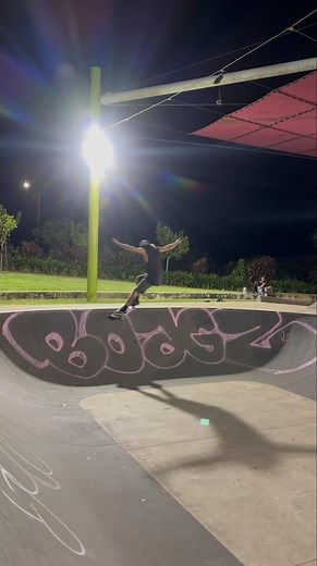 3 Basic Bowl Tricks #skateboarding