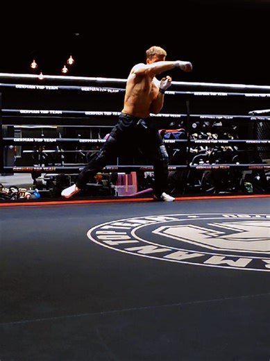 Mastering Head Movement and Footwork in Boxing