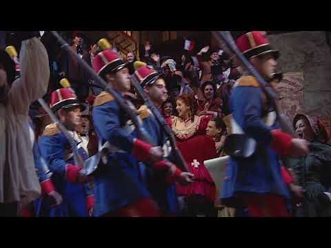 La Bohème: Act 2 Finale (with curtain call)