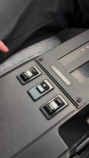 1989 Chevrolet Camaro IROC Z28 🔊🎧 | Classic American Car Lover