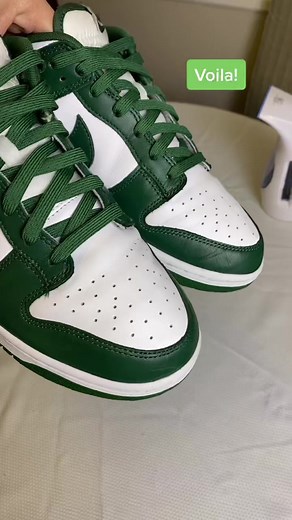 How to remove creases from your shoes! IG: @arripekicks 💚 #removecreases #nikedunklow #cleaningshoes #sneakerhead #fypシ