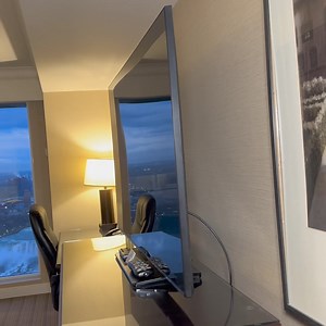 With rooms overlooking the Falls, and directly connected to Fallsview Casino Resort and OLG Stage, Hilton Niagara Falls is the perfect Niagara Falls getaway destination. This full-service hotel features three signature restaurants, a Fallsview breakfast dining experience, and nightlife lounges in the heart of Niagara's entertainment district. | Hilton Niagara Falls/Fallsview Hotel & Suites