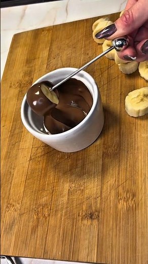 Chocolate Covered Banana Bites! Easy 3 Ingredient Dessert #lowcarbrecipes