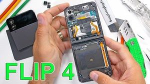 "They said it was impossible... - Flip 4 TEARDOWN" Folding phones have always fascinated me - with the Samsung Flip series being my favorite form factor. Small - but also big. Best of both worlds. Today we take apart the Flip 4 to see how it works from the inside - and maybe we can even put it back together in one piece... Get a 4-week trial, free postage, and a digital scale at https://www.Stamps.com/jerryrig. Thanks to Stamps.com for sponsoring the video! | Jerry Rig Everything
