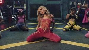 Νέο Music Video | Sabrina Carpenter - Fast Times