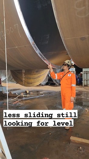 less sliding still looking for level #welder #weldlife #weldernation #welding #solda #explorepage #trade #vlog #highlight #bluecollar #artlovers #work #fabrication #install #fyp #reelsvidios #foryou #foryoupage | Suhari Ari