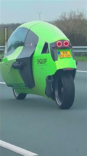 The MonoRacer looks like a spaceship, rides like a motorcycle