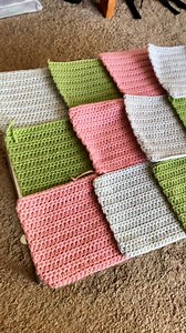 Pattern 👉 https://patternshere.com/unlock/?pattern=patchwork-cardigan #CrochetLove #crocheting #crochetinspiration #crochetersofinstagram #crochet | Crochet Tutorial