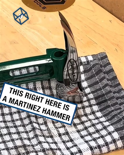 This guy builds his own hammers, and they look absolutely beautiful 🔨😍 | UNILAD Tech