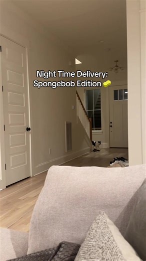 Special Night Delivery: Spongebob for Papa!