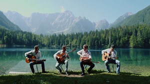 NEW VIDEO!! With or Without You by U2 in a wonderful landscape 🏞☀️ | 40 FINGERS