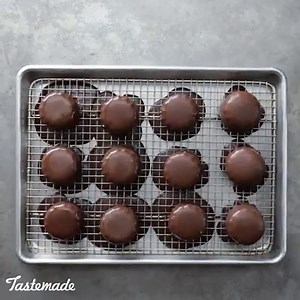 752K views · 8K reactions | Do you get freaky for thin mints? Prepare to get all kinds of weird. Full Recipe: taste.md/2DH1Kem | Tastemade | Facebook