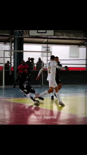 Master Futsal Skills: Dribbling Techniques Explained