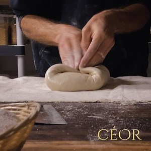 4.2K views · 137 reactions | Shaping Loop. A quick and simple way to shape a cylinder for more even slices along the loaf. Also, If your work bench is super sticky, try shaping on fabric. 25% fresh milled gluten free flours (amaranth, millet, nude oats, buckwheat, and sorghum) from Kandarian Organic Farms 75% organic white flour from Ardent Mills #shaping #sourdough #bread #art | Céor | Facebook