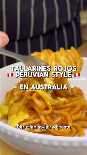 Tallarines rojos peruanos