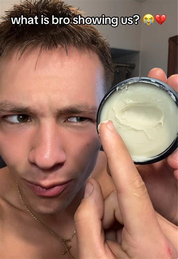 This based bodyworks bundle for so cheap is crazyyy 😭🙏 #based #basedbodyworks #shampooandconditioner #hairproducts #tiktokshopmothersday