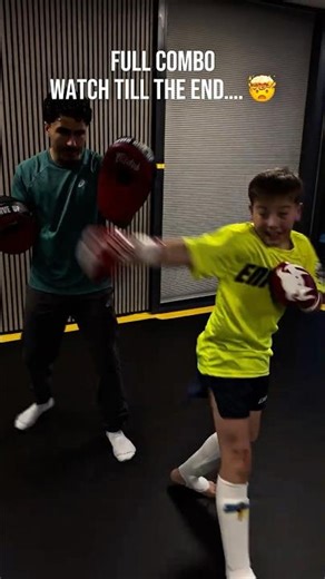 The PERFECT Spinning BACKFIST 🥶