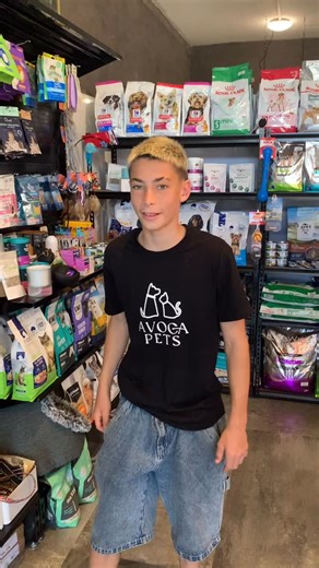 This is Jack from Avoca pets. This is his recommended dog toy for surfers. Link below🏄‍♂️🏄‍♀️ https://www.avocapets.com.au/product/georgie-paws-surfboard-dog-toy/AG6JXY7PNI4RAGOLGW2UYDRA #avocapets #dogsofavoca #avocasurfer #shoplocal #catsofavoca #avocabeach #avocabeachpets #supportlocal #premiumpetfood #healthypets | Avoca Pets