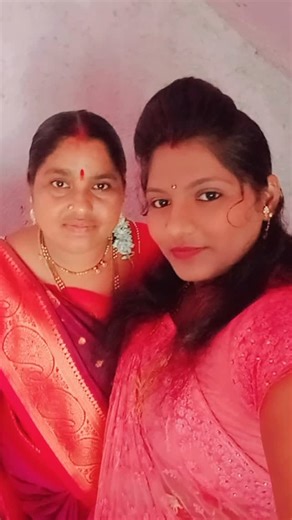 वैशाली ताई गायके on Instagram: "💐😔 . . . . #आठवणी #लाडकीलेक #viral #explorepage #motivation #trendingreels #viralvideos #instalike #instagram #marathi #explore #instagood #facebook"