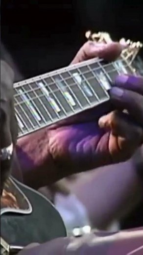 A raw and electrifying performance of “Crawlin’ King Snake”