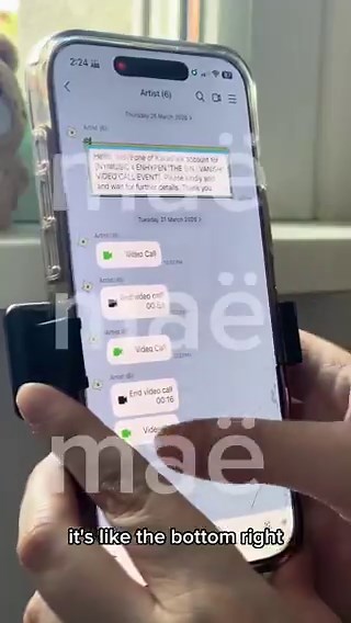 260331 ny music online fansign Context: the screen was black and OP had switch to WiFi but the call slid down and OP was shaking too much that her finger didn’t touch the screen properly and OP was panicking 😭😭🦮: bonjour!👤: oh wait…oh wait i can’t see you, wait wait wait…i can’t see you where are you, I can’t see the call…🦮: i’m here 😊👤: i cannot see the call on my phone 🦮: is it black? can you hear me then?👤: i have the conversation, i can hear you but i cannot see you🦮: so you see, l