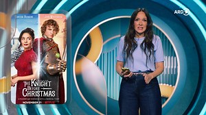 540K views · 7.8K reactions | Kakao, Kuscheldecke, Sofa und einen schönen Weihnachtsfilm anmachen – was gibt’s Schöneres? 殺 Wie wär’s mit einem Film über einen heißen Schneemann in New York? Oder einen mittelalterlichen Weihnachtsritter in Ohio? Die ganze #DCKS-Folge gibt es nachher ab 20:15 Uhr in der ARD Mediathek und um 23:35 Uhr im Ersten. | Carolin Kebekus | Facebook