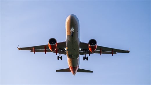 What airlines are telling passengers about shutdown cancellations, flight changes