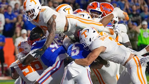 No. 20 Tennessee dominates Florida and wins in the Swamp for the first time since 2003