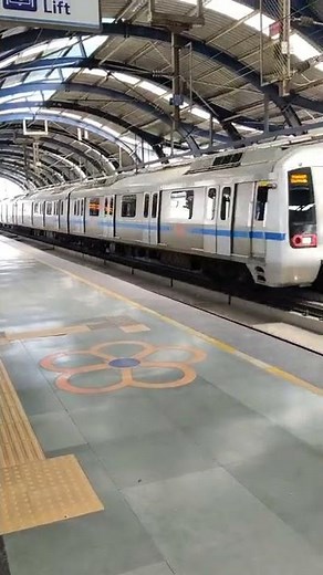 Delhi Metro Blue line, DMRC (Metro's sound🎵🎧)