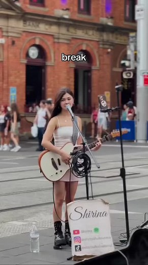 Billie Eilish – Birds of a Feather Music Video