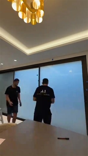 Need A Quote For Instant Privacy In Your Home Or Business? AI Smart Glass is a 5-Star Smart Film specialist, a cutting-edge technology that gives you privacy with the click of a button. Our market-leading smart film also insulates, repels heat, and blocks UV, keeping your home or office more comfortable, quiet and efficient. We custom cut, install, and integrate the smart film right here in our own facility. We'll work with you to upgrade your property's privacy, removing the need for blinds or 