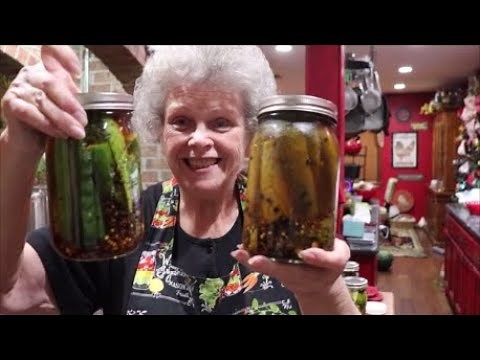 #708 COPY CAT CLAUSSEN DILL PICKLES