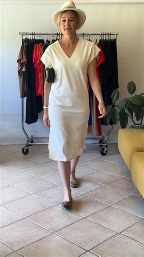 Chak Essentials on Instagram: "Our gorgeous model Mel wearing the signature “Christina V-Neck Maxi Dress”. Available in Sandwash Scuba fabric and Bamboo 💕 both offer a breathable, airy fabric with softness and subtle stretch - draping beautifully without losing shape. Bamboo fabric colours avail: Black 🖤 Sunset 🌅 Apple 🍏 Ocean 🌊 Neon Pink 💕 Sandwash Scuba fabric colours: Ivory🤍 Olive 🫒 Clay 😍 Head to our website for more Chak Essentials for your everyday style comfort! #australianmadefa