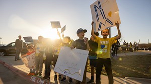 'Save our School': Parents, students rally against possible FWISD Elementary school closure