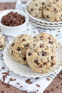 Cocoa Pebbles Cereal Cookies - Baking with Blondie