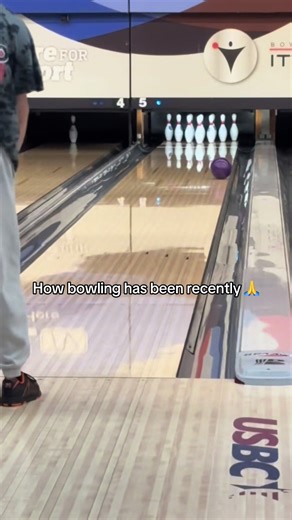 Mastering Two-Handed Bowling Techniques