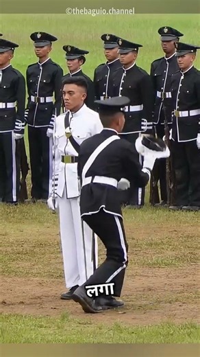 During a parade a soldier accidentally dropped his cap but couldn't stop due #heartbreaks