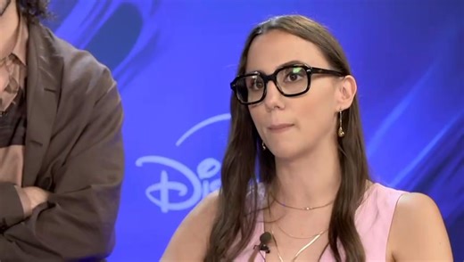 La nostra intervista al cast di Italia's Got Talent!💣 Lo show debutterà il prossimo 5 settembre su Disney . Oltre a Mara Maionchi, Frank Matano ed Elettra Lamborghini ci sarà anche Alessandro Cattelan nel ruolo di giudice. A condurre, gli amatissimi Aurora e Fru dei The Jackal. #italiasgottalent #tv #talentshow | TvBlog.it