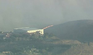 12K views · 197 reactions | WATCH: Fire officials are working to protect the Ronald Reagan Presidential Library as the Easy Fire rages in Simi Valley. Thousands of people have been ordered to evacuate. LATEST HERE: cbsloc.al/2PzKmgb | CBS LA | Facebook