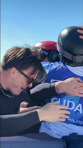 Enjoy pure emotions of 🇫🇷 Julien Tomas after his first career World Cup victory! | FIS Snowboard