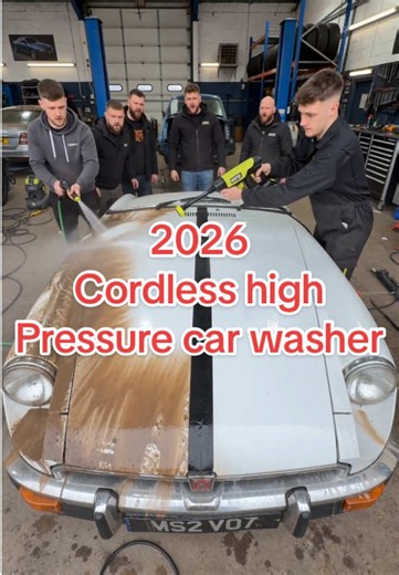 High pressure cordless washer perfect for cleaning cars, garden patios and muddy driveways at home#fyp #tiktokshop #car #carowners #pressurewasher