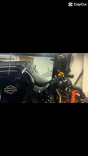 2023 Harley Davidson Lowrider got some clean powder coating done. Check out the subtle accent bronze