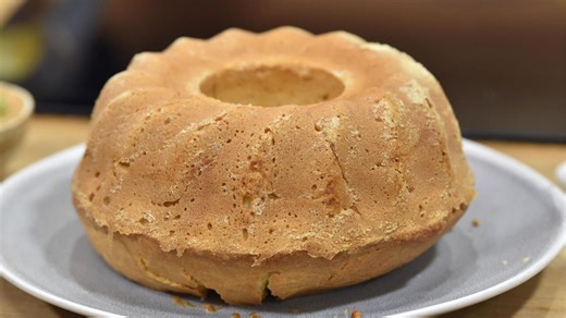 Domowa babka cytrynowa – przepis na Wielkanoc i spotkania przy kawie