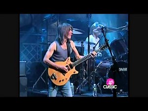 AC/DC- Stiff Upper Lip [NBC's Saturday Night Live, Mar. 18, 2000] (Audio only)