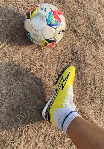 Giày đá bóng Mesut Flash Vapor đỉnh cao
