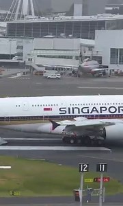 1.5M views · 10K reactions | ✈️ Which Airlines Lands Best? - Airbus A380 Landings at Sydney Airport  View more videos at www.youtube.com/HDMelbourneAviation | HD Melbourne Aviation | Facebook