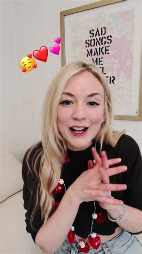 See you there? Link to tix in bio!! Every merch order gets a handmade valentine from me!! 🤗❤️💕🥰 @Veeps #emilykinney #emilykinneymusic #emilykinneytwd #veeps