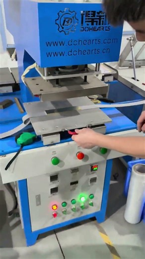 3D Label Embossing Machine Anti Label Pressing Film Machine For Leather /Fabrics