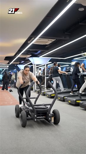 21 Fitness Punjabi Bagh on Instagram: "Personal training that’s focused, result-driven, and built around you. At 21 Fitness, our expert trainers guide every rep with precision, motivation, and care—so every session moves you closer to your goals. This is where discipline meets luxury, and effort turns into results. 📍 21 Fitness – Punjabi Bagh 2/80, Club Rd, West Punjabi Bagh, New Delhi – 110026 📞 090900 22121 #21Fitness #PersonalTraining #TrainWithExperts #LuxuryFitness #PunjabiBaghGym (person