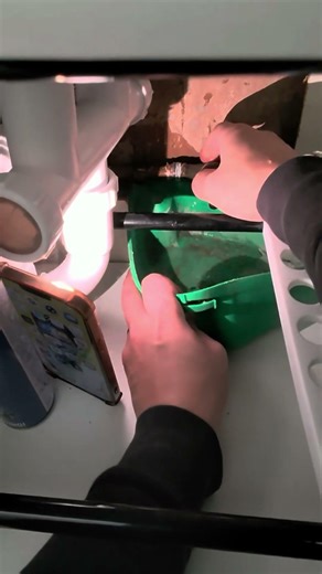 Replacing an old stop tap #plumbing #repair #diy #howto #howtofix